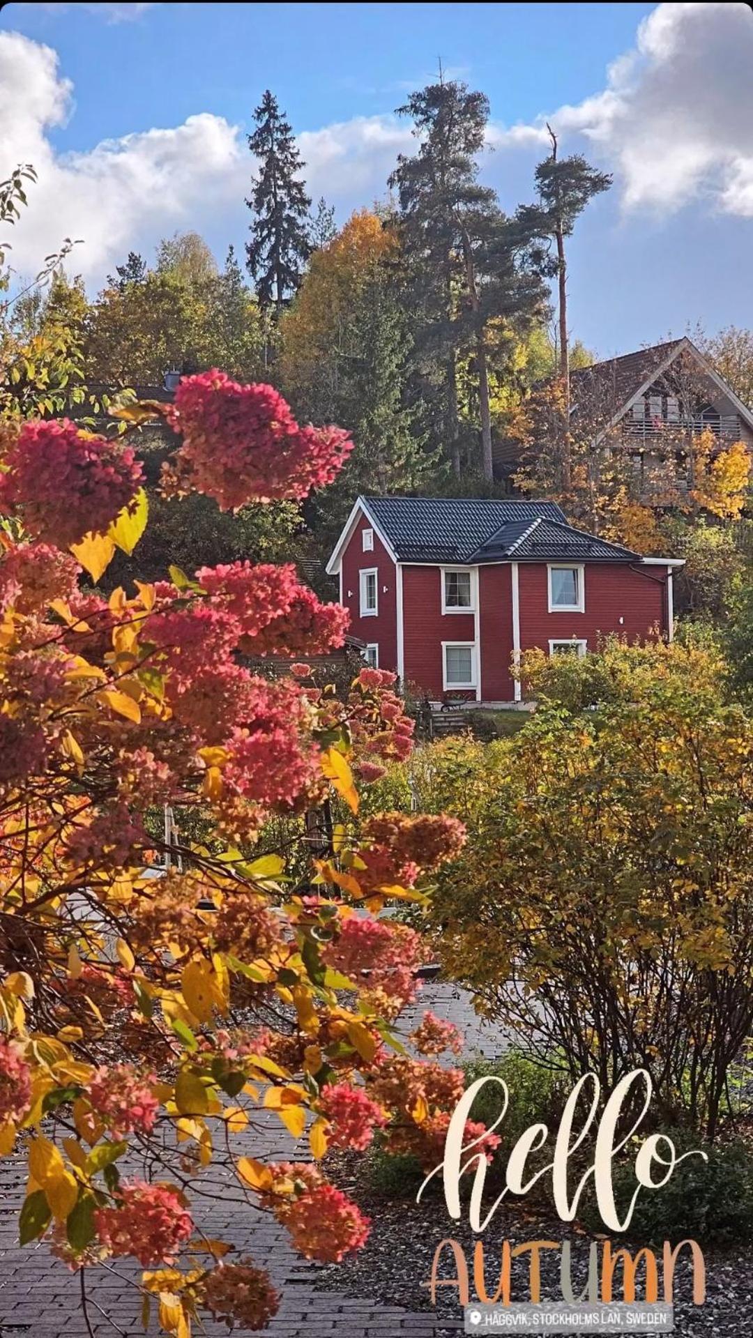 Charming Apartment In A Red House In Stockholm Exterior photo